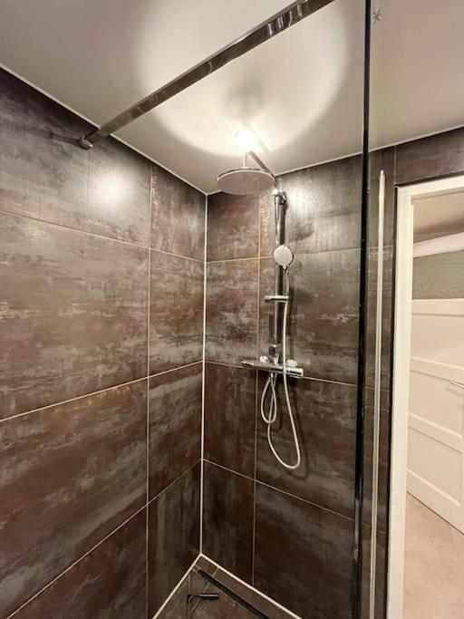 Knus Appartement Тилбург Екстериор снимка